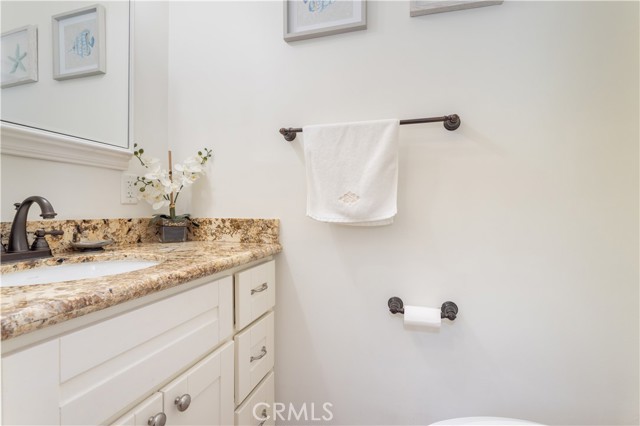 Detail Gallery Image 20 of 46 For 19308 Lemarsh St, Northridge,  CA 91324 - 4 Beds | 3 Baths