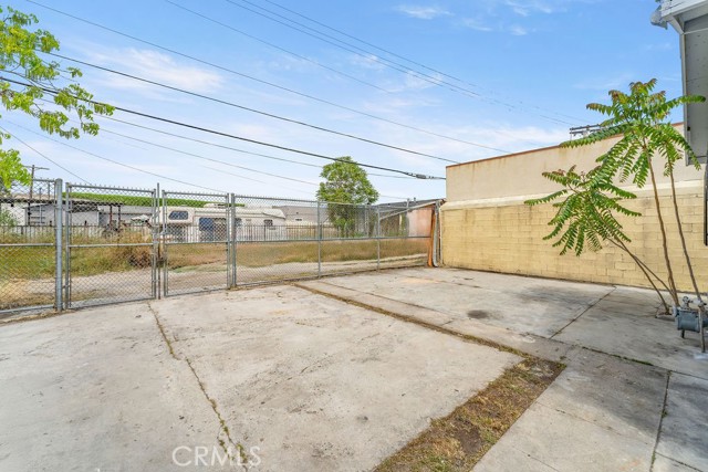 Detail Gallery Image 6 of 19 For 9309 S Broadway, Los Angeles,  CA 90003 - – Beds | – Baths