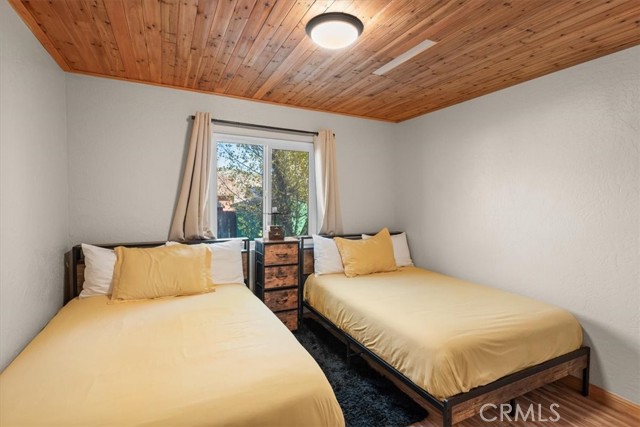 Detail Gallery Image 17 of 28 For 1025 E Country Club, Big Bear City,  CA 92314 - 3 Beds | 2 Baths
