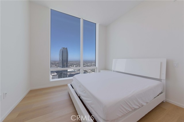 Detail Gallery Image 8 of 25 For 877 Francisco St #4211,  Los Angeles,  CA 90017 - 2 Beds | 2 Baths