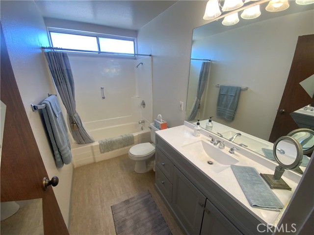 19128 E Elberland Street, West Covina CA: https://media.crmls.org/medias/550ca433-892f-414c-a34c-df6dbdf76455.jpg