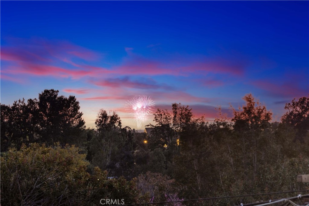 https://media.crmls.org/medias/550ccf15-baaf-48b8-b328-778bdf60c825.jpg?preset=X-Large