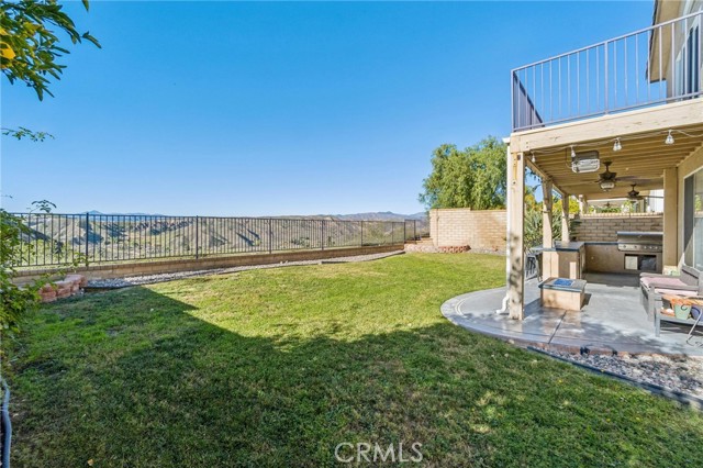 Detail Gallery Image 31 of 44 For 22939 Raintree, Saugus,  CA 91390 - 4 Beds | 3 Baths