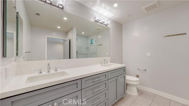 Detail Gallery Image 26 of 50 For 3119 Mesa Verde Dr, Burbank,  CA 91504 - 4 Beds | 3 Baths