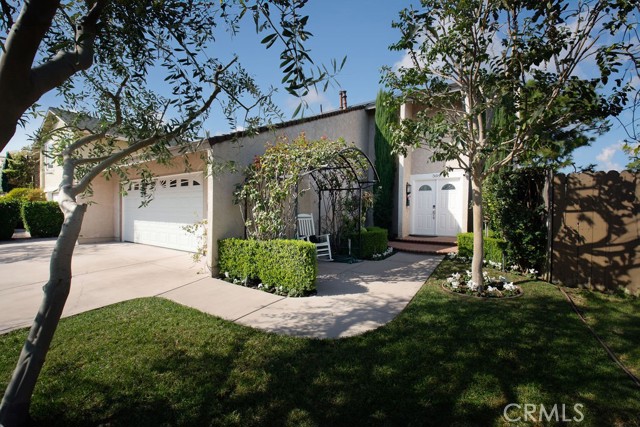 Detail Gallery Image 1 of 28 For 309 Juniper Ave, Santa Ana,  CA 92707 - 4 Beds | 2/1 Baths