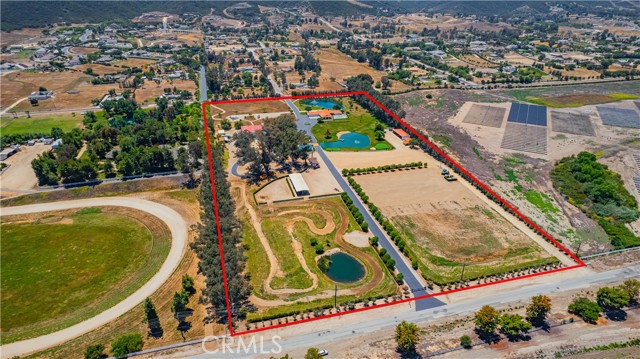 Detail Gallery Image 5 of 75 For 26465 Douglas Ave, Murrieta,  CA 92562 - 6 Beds | 8/5 Baths