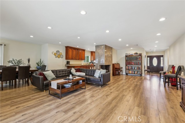 Detail Gallery Image 9 of 47 For 7117 Vanscoy Ave, North Hollywood,  CA 91605 - 3 Beds | 2 Baths