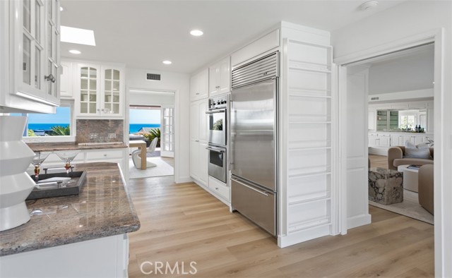 4521 Orrington Road, Corona del Mar CA: https://media.crmls.org/medias/550de60c-b9d8-44fd-ab66-4d5e21e4a209.jpg