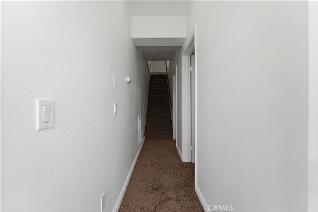 https://media.crmls.org/medias/550ed18e-c58f-4160-92ae-fd6c9300a7fa.jpg?preset=X-Large