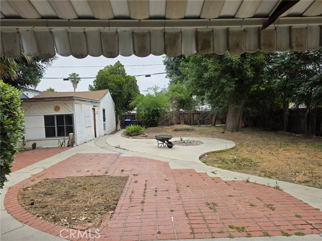 7700 Lasaine Avenue, Northridge CA: https://media.crmls.org/medias/550eee3e-3d11-48ea-816b-d18ea0a929b4.jpg