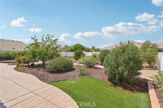 5206 Corte del Cabo, Hemet CA: https://media.crmls.org/medias/550f723f-6c8c-4a39-a6d2-1e6f069b8046.jpg