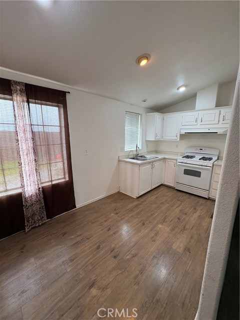 Detail Gallery Image 11 of 29 For 32810 Olive, Winchester,  CA 92596 - 4 Beds | 2 Baths