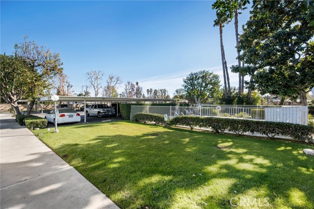Detail Gallery Image 16 of 19 For 7025 Glade Ave #11,  Canoga Park,  CA 91303 - 2 Beds | 2 Baths