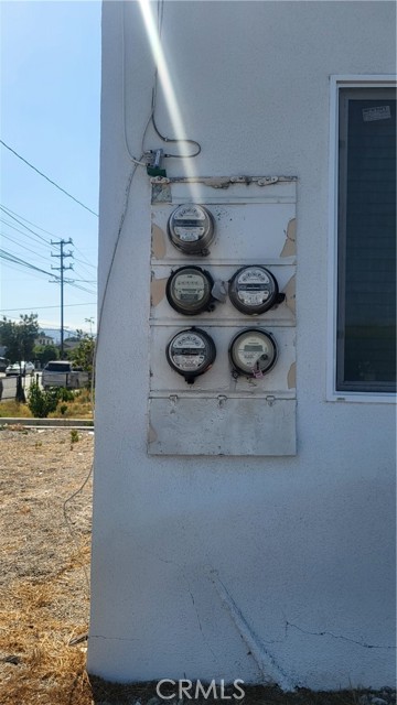 Detail Gallery Image 4 of 6 For 801 W F St, Wilmington,  CA 90744 - – Beds | – Baths