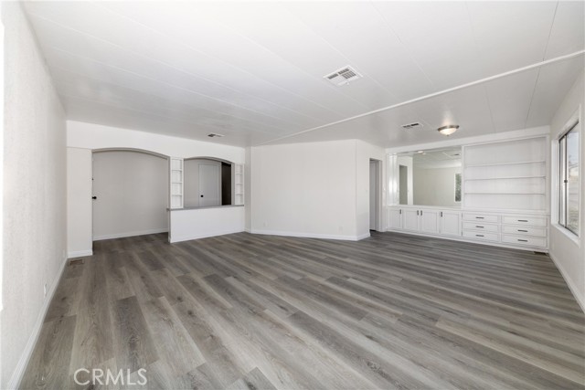 6130 Camino Real, Jurupa Valley CA: https://media.crmls.org/medias/55112a28-42ea-4f87-b558-b7ef6ad8a6ce.jpg