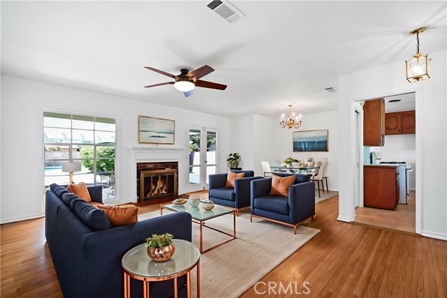7039 Quartz Avenue, Winnetka CA: https://media.crmls.org/medias/5513f309-a3d6-4825-a881-5a70381a2504.jpg