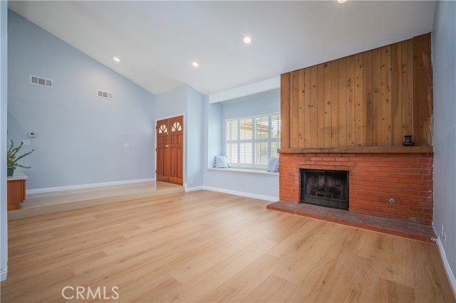 Detail Gallery Image 3 of 19 For 15945 La Ronda Cir, Hacienda Heights,  CA 91745 - 3 Beds | 2 Baths