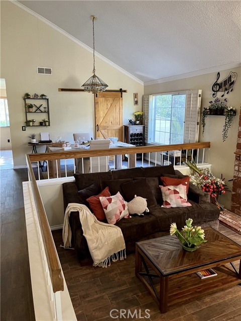 Detail Gallery Image 12 of 59 For 24517 Thistle Ct, Newhall,  CA 91321 - 4 Beds | 3 Baths