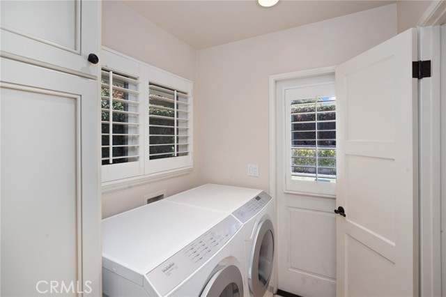 160 Mauna Loa Drive, Monrovia CA: https://media.crmls.org/medias/551521f2-3474-4ad4-8146-3fb7910b1e58.jpg