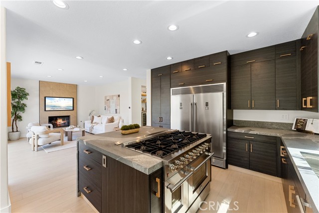 24876 Avenida Avalon, Laguna Hills CA: https://media.crmls.org/medias/5515f6ff-7151-40a5-8f20-bd49568d0872.jpg