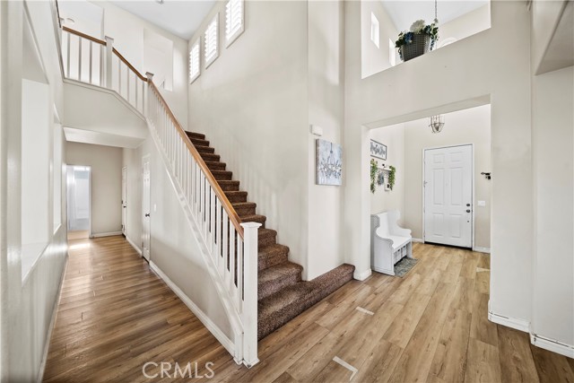 Detail Gallery Image 7 of 17 For 13413 Pelican Peak Ct, Corona,  CA 92880 - 4 Beds | 3 Baths