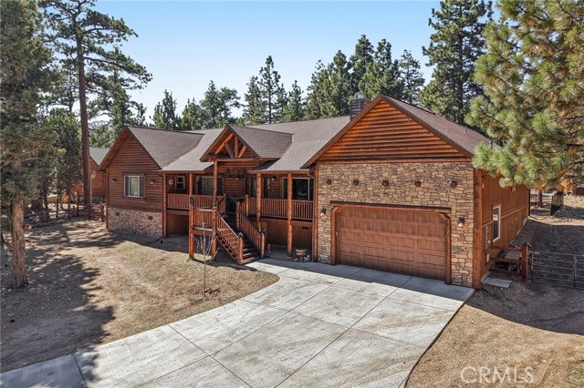 Detail Gallery Image 2 of 39 For 1039 Heritage Trl, Big Bear City,  CA 92314 - 4 Beds | 4/1 Baths