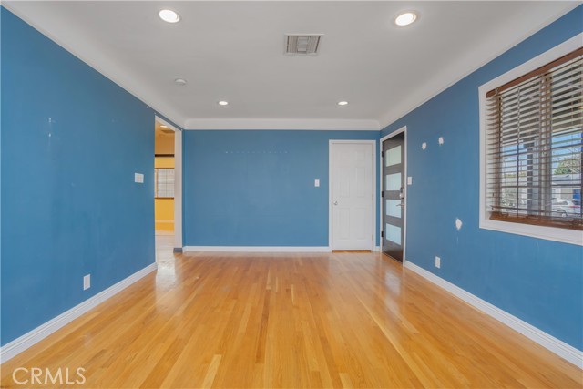 Detail Gallery Image 6 of 50 For 1420 N Frederic, Burbank,  CA 91505 - 3 Beds | 2/1 Baths