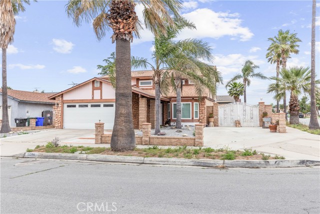 Detail Gallery Image 3 of 27 For 15544 Ramona Ave, Fontana,  CA 92336 - 3 Beds | 2/1 Baths