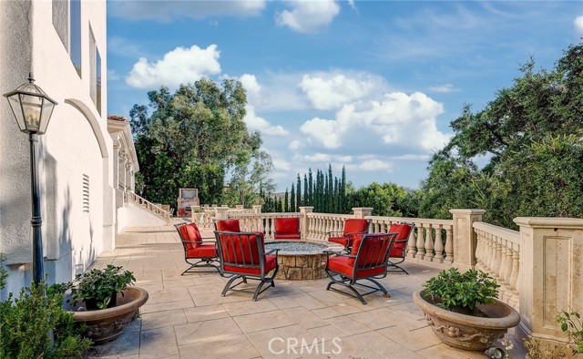33 Sage Lane, Bell Canyon CA: https://media.crmls.org/medias/551725e5-1c69-4748-aa32-5ac227dfcf65.jpg