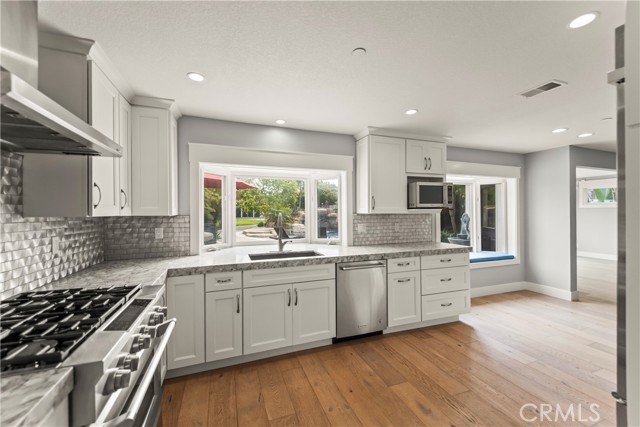 Detail Gallery Image 15 of 58 For 2863 Calle Esteban, San Clemente,  CA 92673 - 4 Beds | 3 Baths