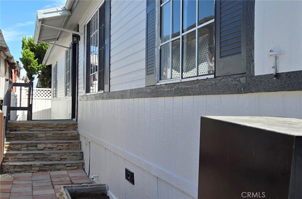 9080 Bloomfield Avenue 100