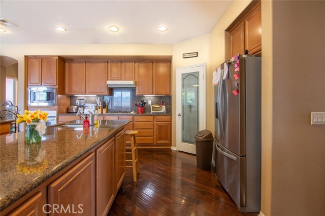 Detail Gallery Image 21 of 43 For 23806 Mission Puebla, Valencia,  CA 91354 - 5 Beds | 3/1 Baths