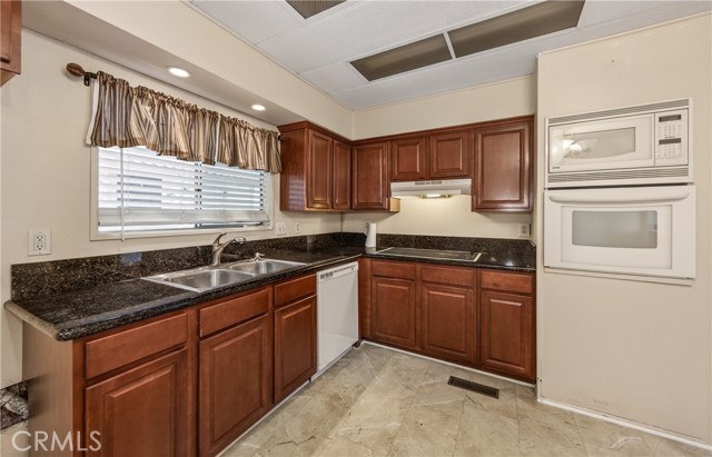 Detail Gallery Image 18 of 36 For 10322 Chisholm Trl, Cherry Valley,  CA 92223 - 2 Beds | 2 Baths