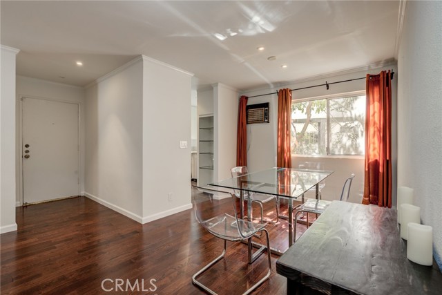 Detail Gallery Image 16 of 44 For 8400 De Longpre Ave #205,  West Hollywood,  CA 90069 - 2 Beds | 2 Baths