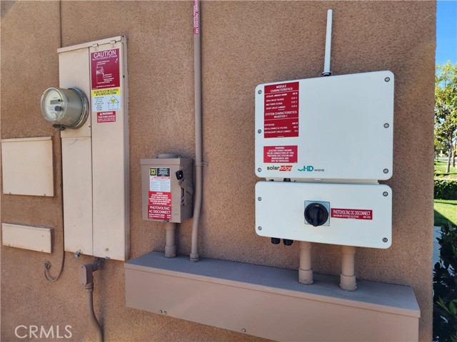 9153 Wooded Hill, Corona CA: https://media.crmls.org/medias/551a6128-e2f5-4e8f-b2cb-c53ae051e0ff.jpg