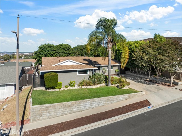 896 Moffatt Circle, Simi Valley CA: https://media.crmls.org/medias/551b95cc-fd34-4862-8fb1-d1a64ad4333c.jpg