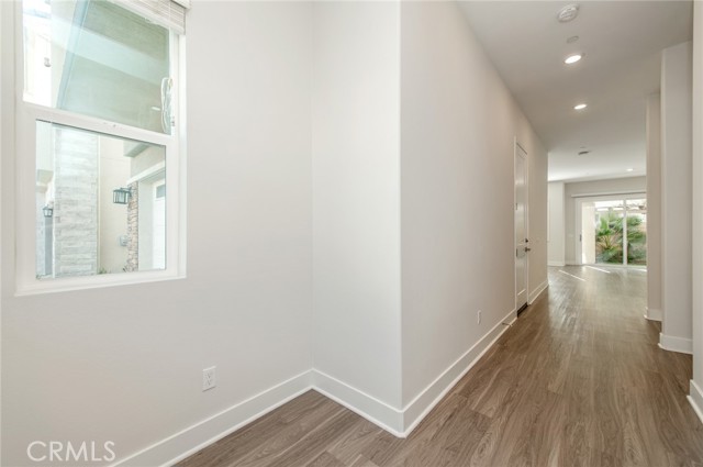 Detail Gallery Image 4 of 38 For 631 Cardona, Lake Forest,  CA 92630 - 5 Beds | 4 Baths