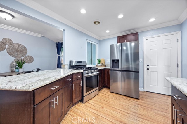 Detail Gallery Image 4 of 34 For 6534 San Homero Way, Buena Park,  CA 90620 - 3 Beds | 2 Baths