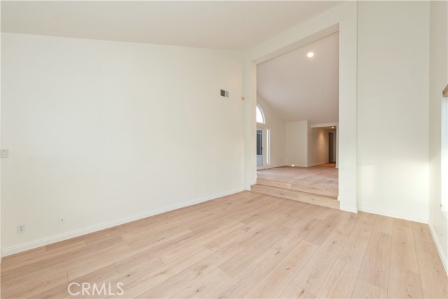 Detail Gallery Image 7 of 34 For 33 Sandpiper, Irvine,  CA 92604 - 4 Beds | 2 Baths