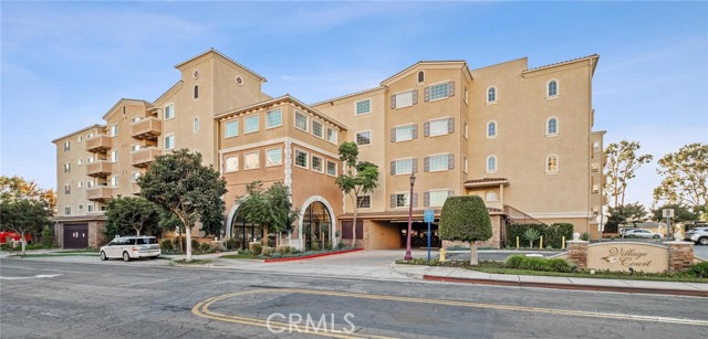 Detail Gallery Image 1 of 29 For 21345 Hawthorne Boulevard #419,  Torrance,  CA 90503 - 1 Beds | 1 Baths