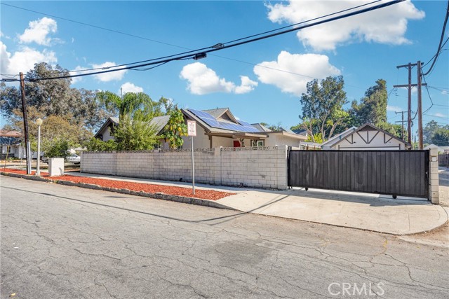 Detail Gallery Image 39 of 48 For 404 E Kingsley Ave, Pomona,  CA 91767 - 5 Beds | 3 Baths