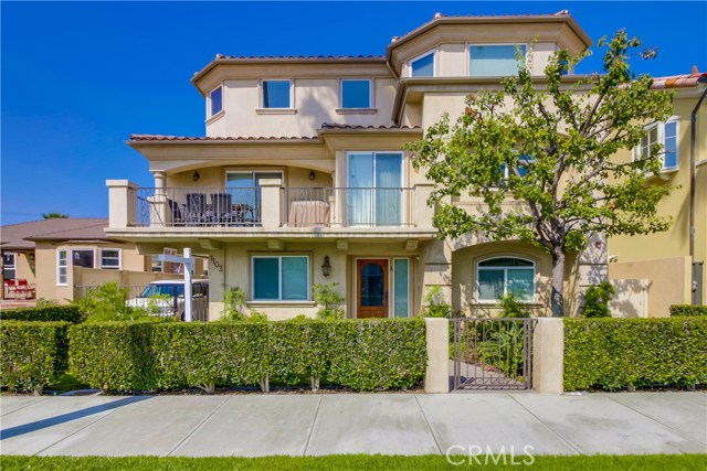 1103 Catalina Avenue, Redondo Beach, California 90277, 3 Bedrooms Bedrooms, ,1 BathroomBathrooms,Residential,Sold,Catalina,SB17200799