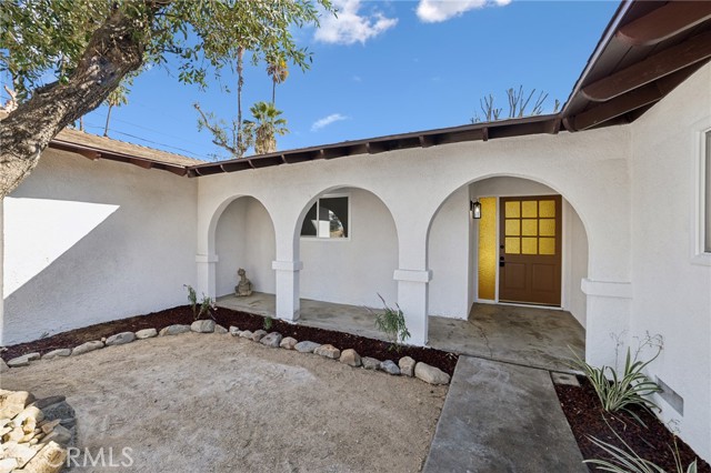 Detail Gallery Image 1 of 37 For 19930 Washington St, Corona,  CA 92881 - 4 Beds | 2 Baths