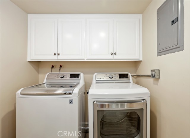 617 Iris Avenue, Corona del Mar CA: https://media.crmls.org/medias/551f3616-63e8-4304-9cd6-366a2cb782ba.jpg