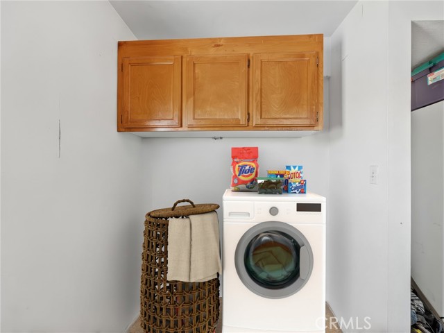 22006 Sioux Road, Apple Valley CA: https://media.crmls.org/medias/552034f9-084d-41ce-9c80-6e4728c0170d.jpg