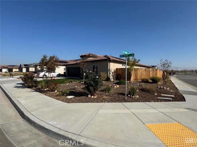 Detail Gallery Image 4 of 24 For 4603 Dry Port Way, Bakersfield,  CA 93306 - 4 Beds | 3 Baths