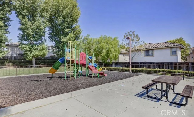 Detail Gallery Image 40 of 43 For 25323 Bayside Pl, Harbor City,  CA 90710 - 3 Beds | 2/1 Baths