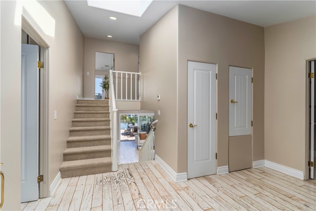 2219 Westshore Lane, Westlake Village CA: https://media.crmls.org/medias/55207fc3-5983-4cf2-8145-d7606b7ee337.jpg
