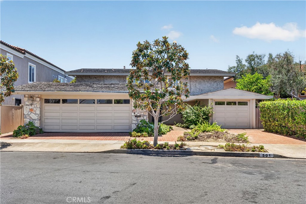 MLS #OC26126909 image #1