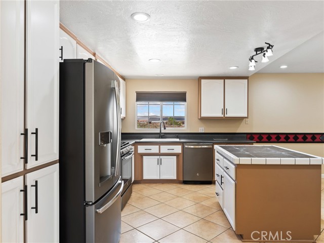 Detail Gallery Image 16 of 42 For 17970 Pitache St, Hesperia,  CA 92345 - 3 Beds | 2 Baths